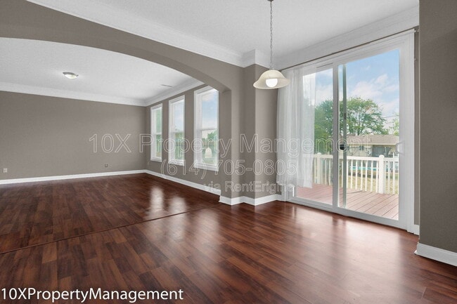 Building Photo - 3056 Melville St