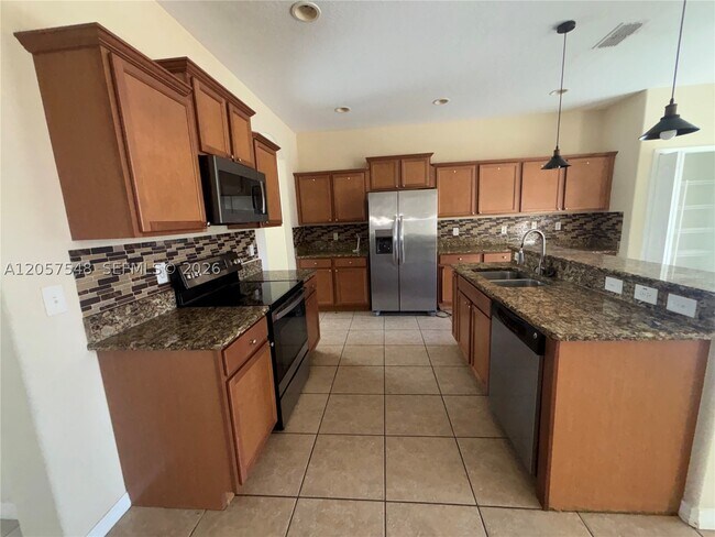 Building Photo - 2579 Carrickton Cir