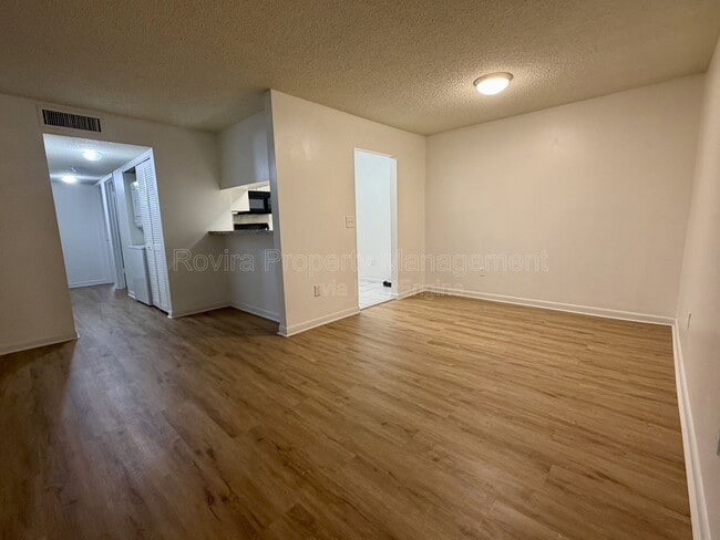 Building Photo - 8660 SW 149th Ave
