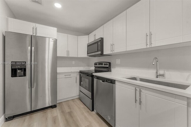 Building Photo - 10379 NW 35th St