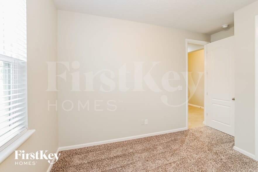 Building Photo - 50 Quartz Pl