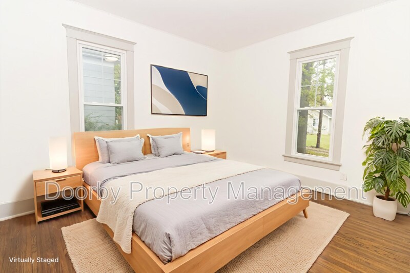 Building Photo - 2304 Chamberlain Ave.