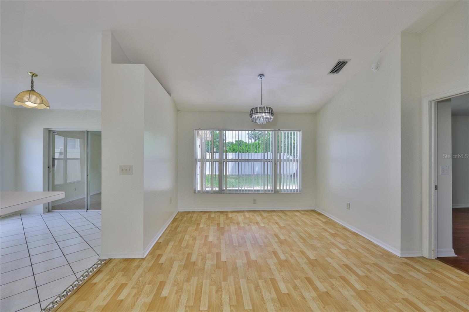 Building Photo - 1611 Bondurant Way