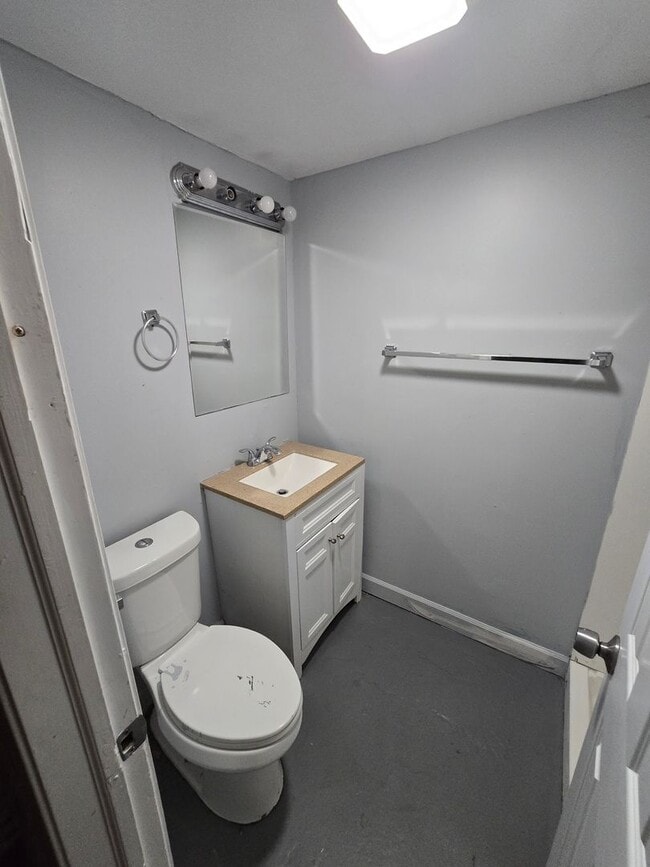 Building Photo - 5009 Cherry Creek Pkwy S