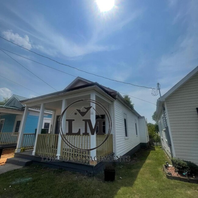 Building Photo - 863 Stokes St