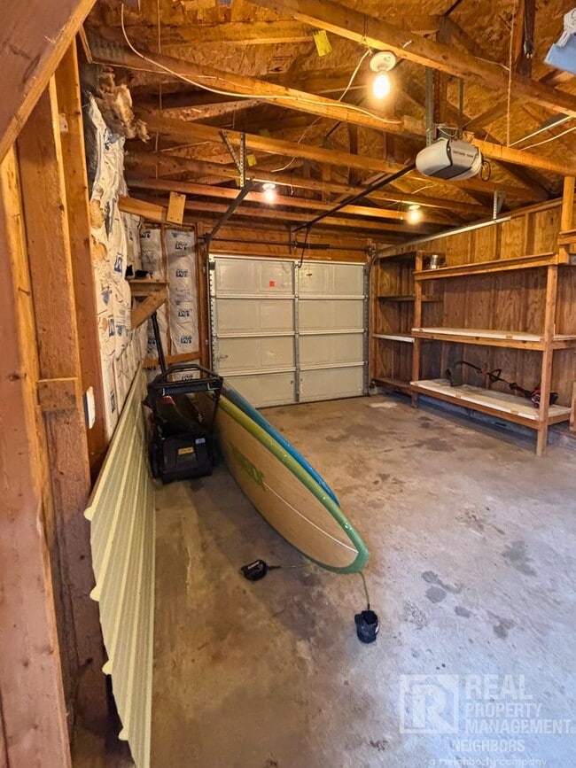 Building Photo - Spacious 2 Bed, 1 Bath Home in Alto, MI