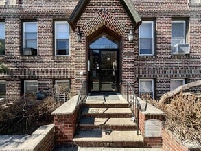 Building Photo - 8717 1st Ave