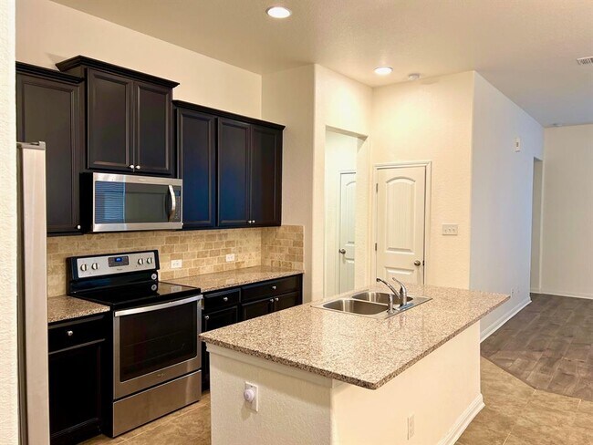 Building Photo - 252 Prairie Vista