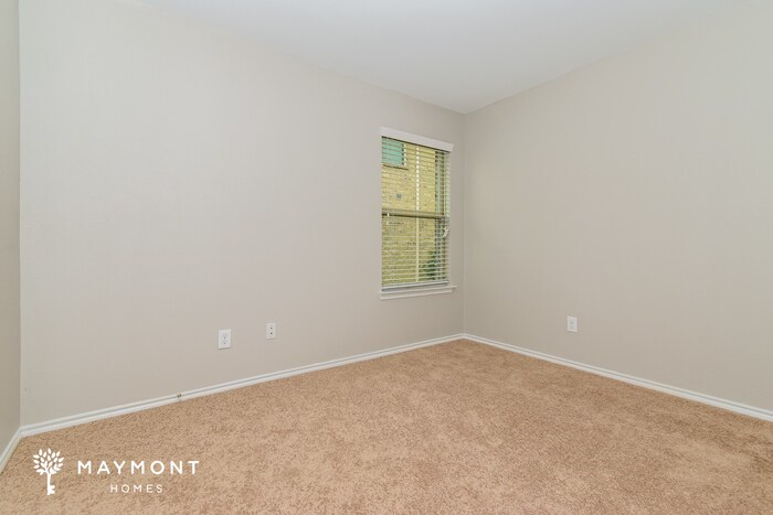 Building Photo - 1321 Basswood Ln