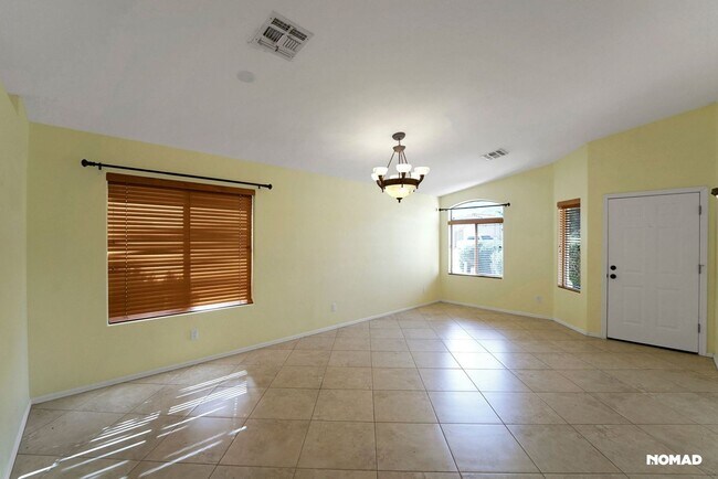 Building Photo - Charming 3BR House in Tucson