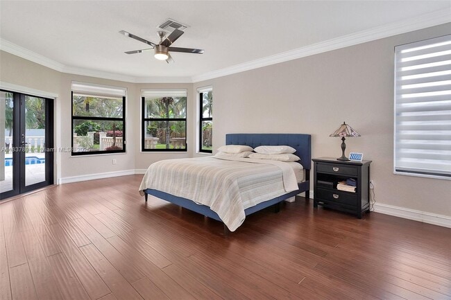 Building Photo - 3500 Fairfax Ln