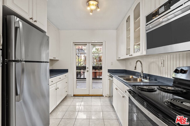 Building Photo - 4800 Maytime Ln