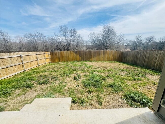 Building Photo - 13000 Roving Pass