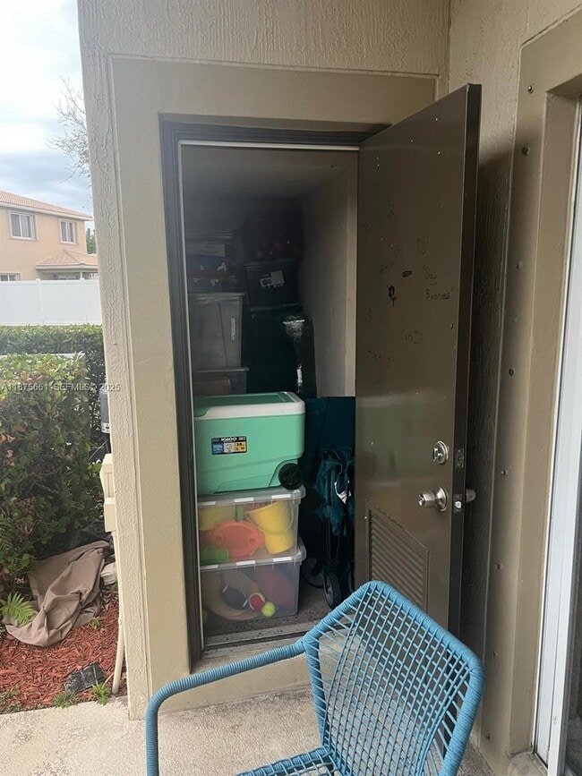 Building Photo - 13218 SW 44th St