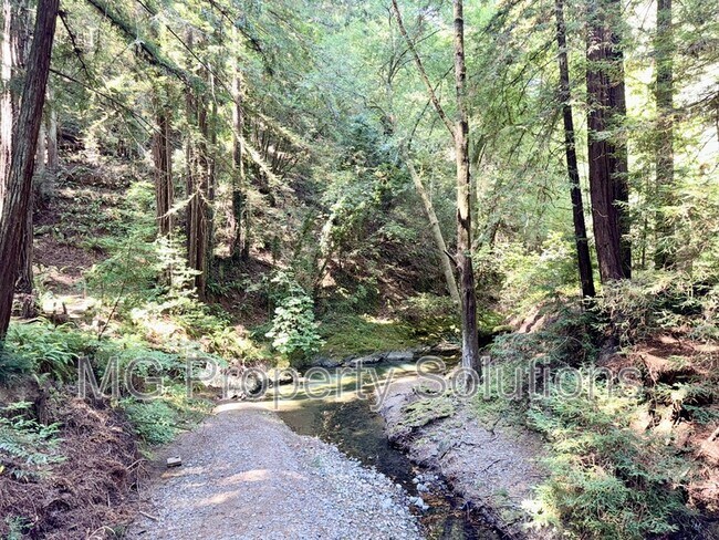 Building Photo - 7079 Lucas Valley Rd