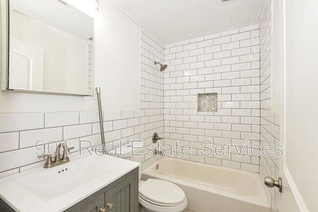 Building Photo - 4879 Marion Ave