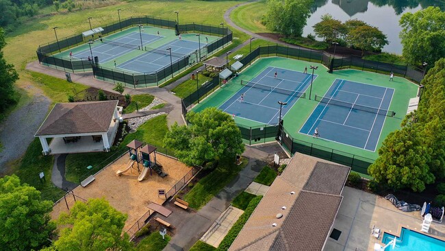 Building Photo - 4698 Twin Hickory Lake Dr, Glen Allen, VA 23059