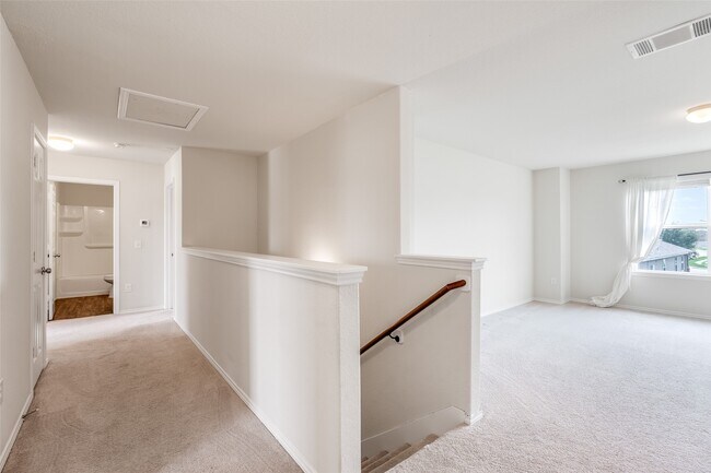Building Photo - 5722 Basin Ranch Ln