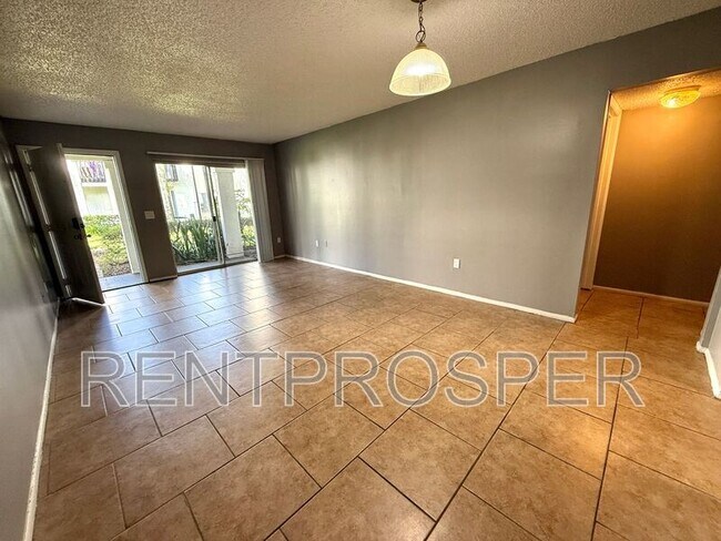 Building Photo - 4267 S Semoran Blvd