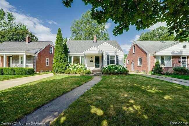 Primary Photo - 3015 N Wilson Ave