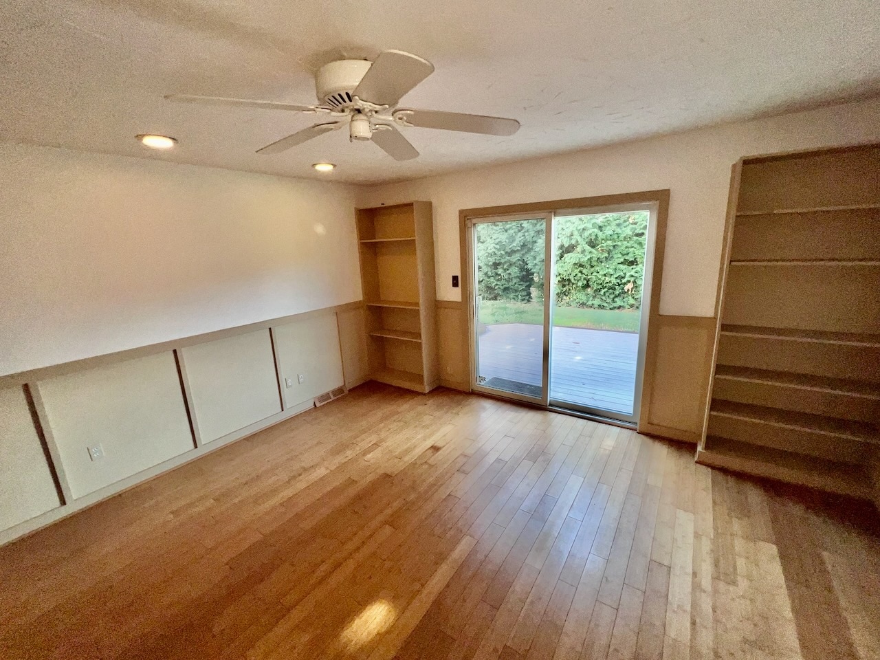 Building Photo - 918 Rockwell Rd