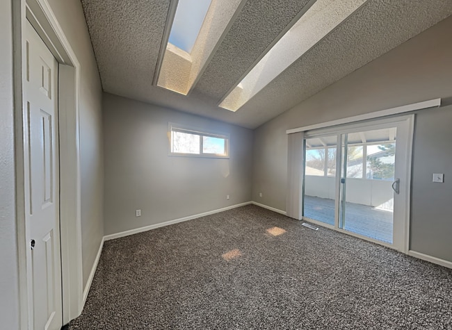 Building Photo - 16633 Blue Mist Cir