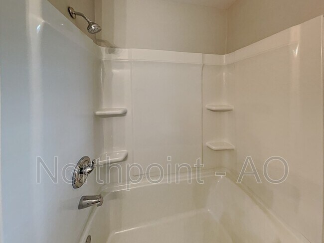 Building Photo - 871 Pineglen Cove