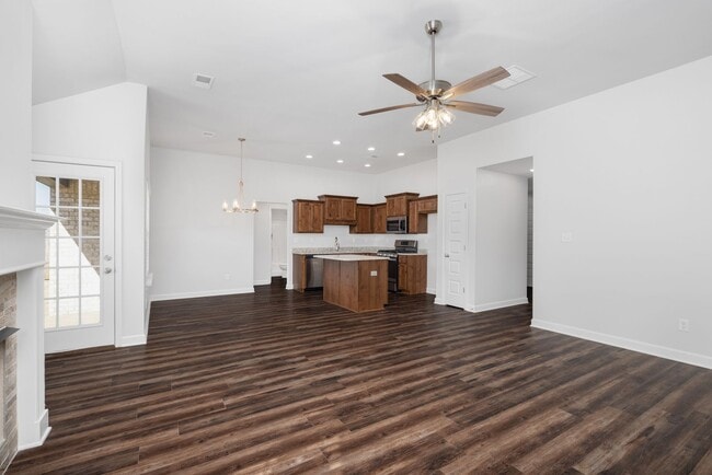 Building Photo - 4 bedroom, 3 bath built in 2022 in Southav...