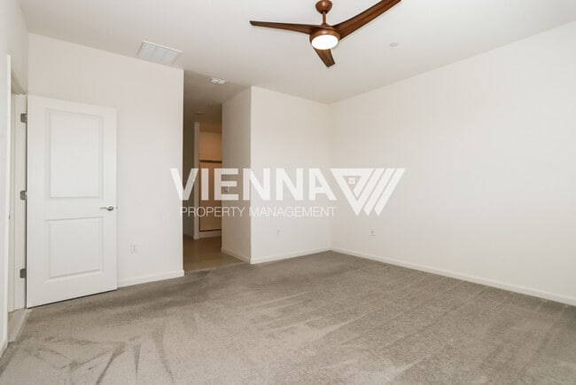 Building Photo - Gorgeous Home in Rancho with a POOL!