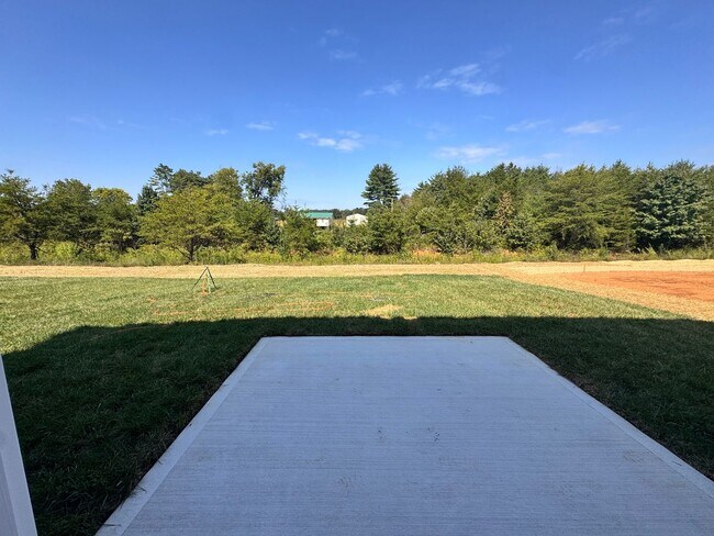 Building Photo - Maryville 37803 - Brand New 4 bedroom, 2.5 bath home - Contact Jackie Mills (865) 748-2851