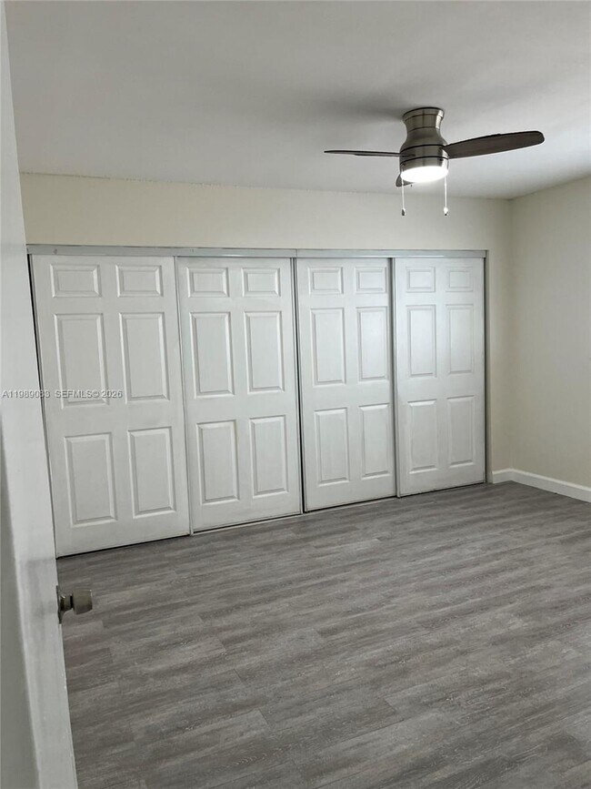 Building Photo - 2134 Lincoln St