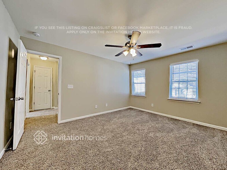 Building Photo - 15181 Tracy Beth Rd