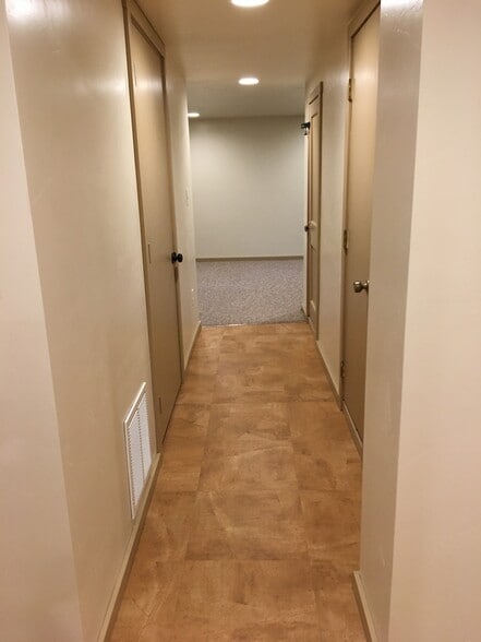 Building Photo - 323 Eddy Ave