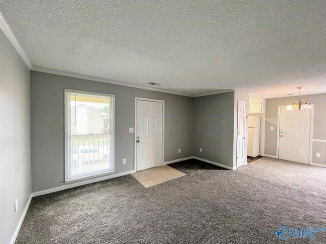 Building Photo - 4417 Torrance Dr NW