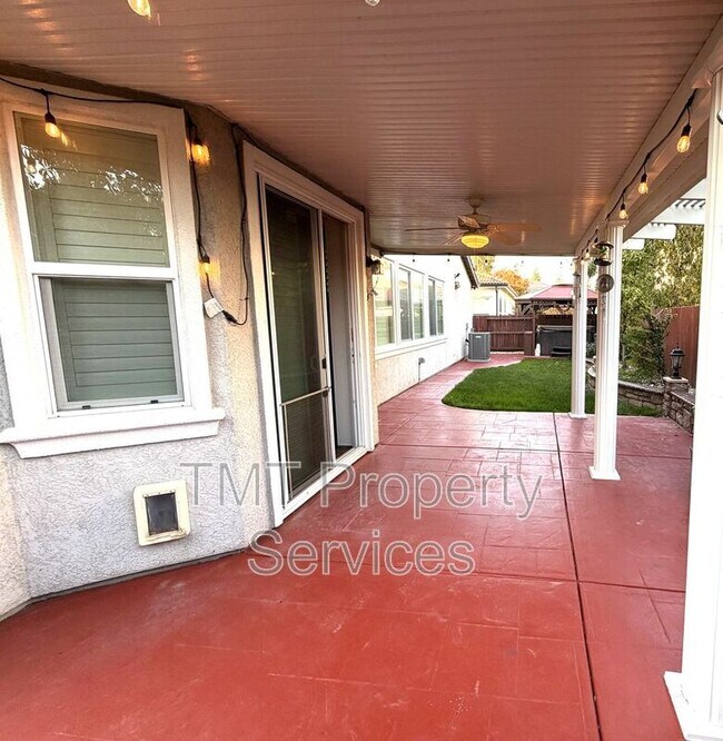 Building Photo - 6832 Salvaterra Cir