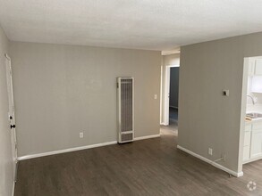 Building Photo - Refurbished 2Bd, 2Ba Home in Lake Elsinore