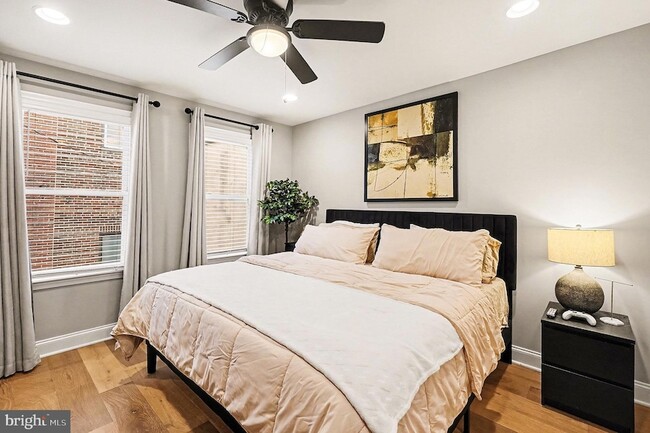 Building Photo - 443 S Robinson St