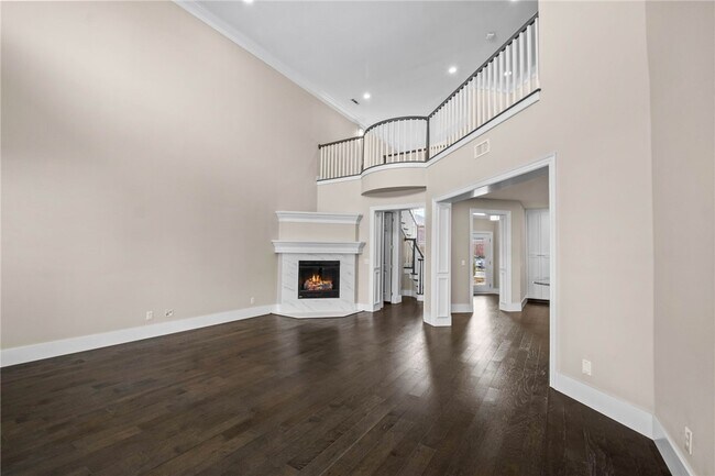 Building Photo - 6683 W Valley View Rd