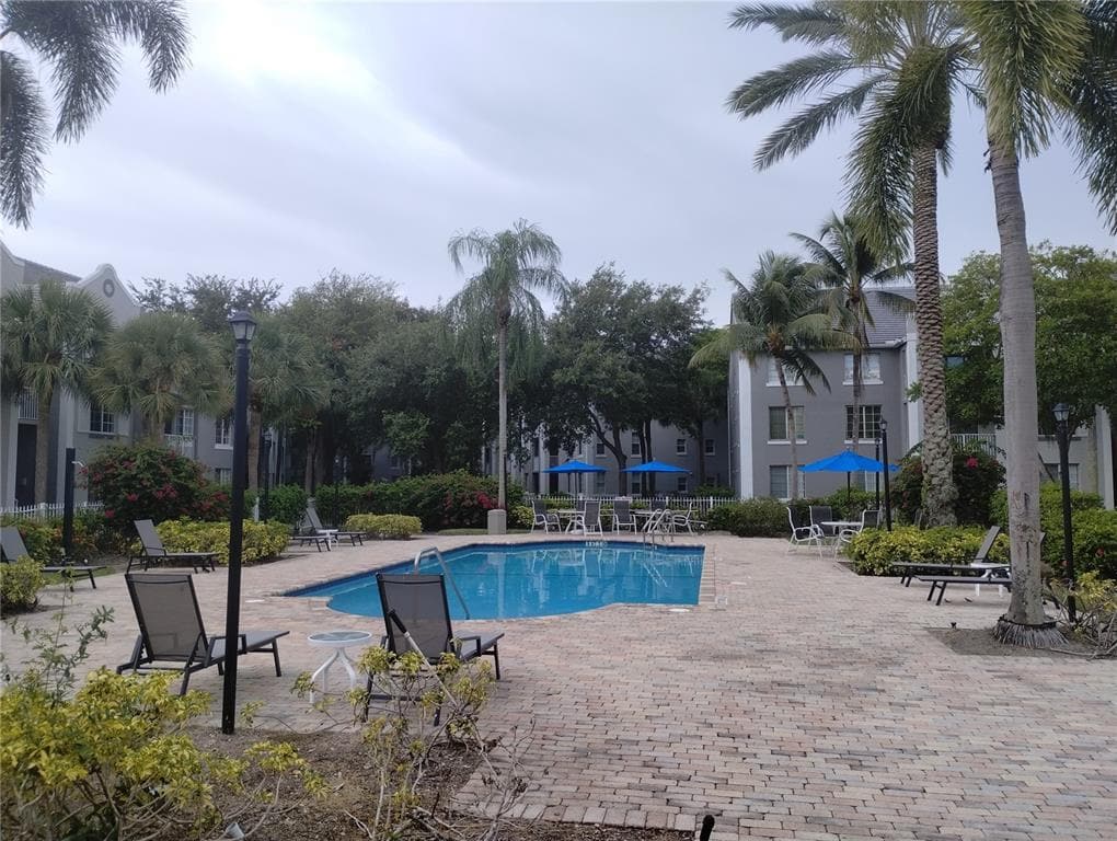 Building Photo - 777 SW 111th Way