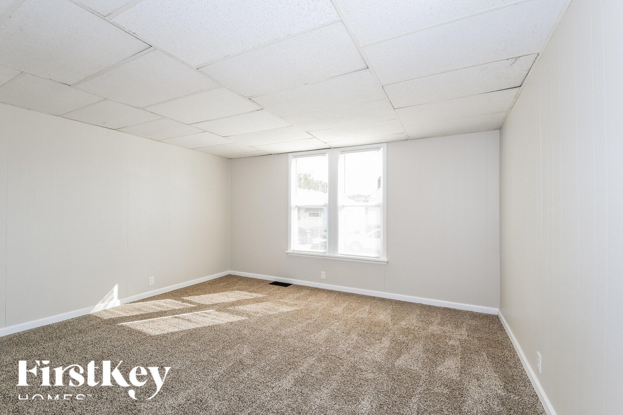 Building Photo - 929 Wachtel Ave