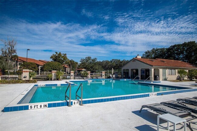 Building Photo - 2411 Gallery View Dr