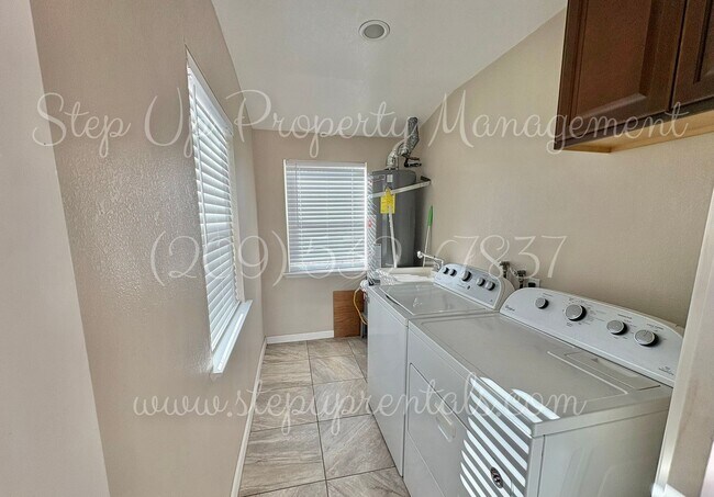 Building Photo - Charming 2 Bedroom 1 Bath Country Home!!!