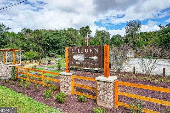 Building Photo - 144 1st Ave NW