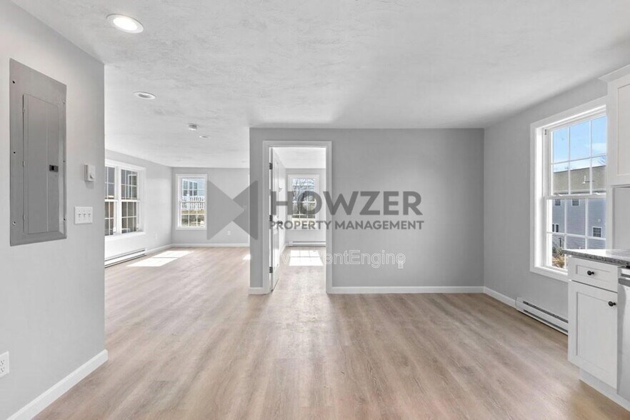 Building Photo - 108 High St