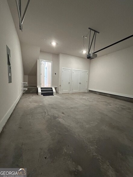 Building Photo - 2540 Mountain Ash Ln