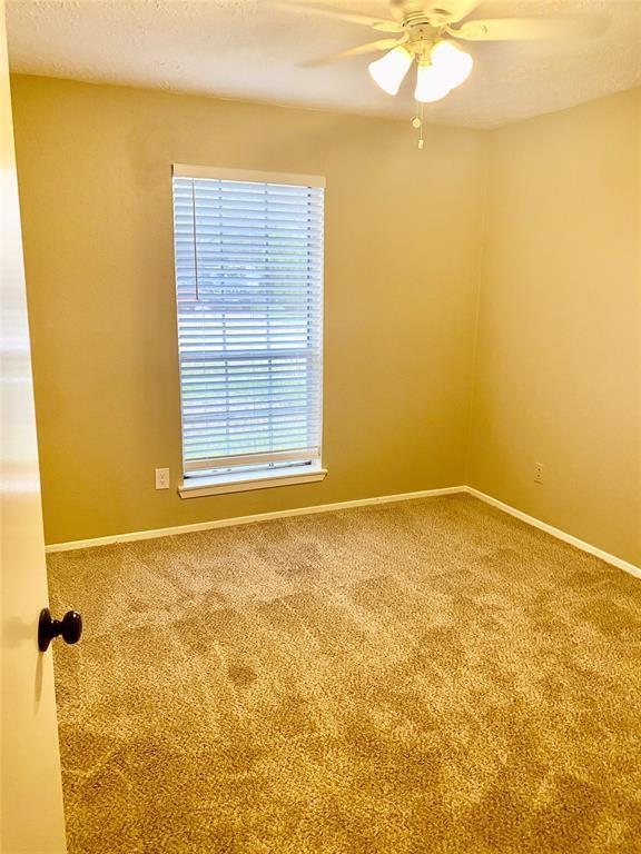 Building Photo - 6129 Silver Leaf Dr