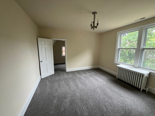 Building Photo - 3221 Edgewood Ave