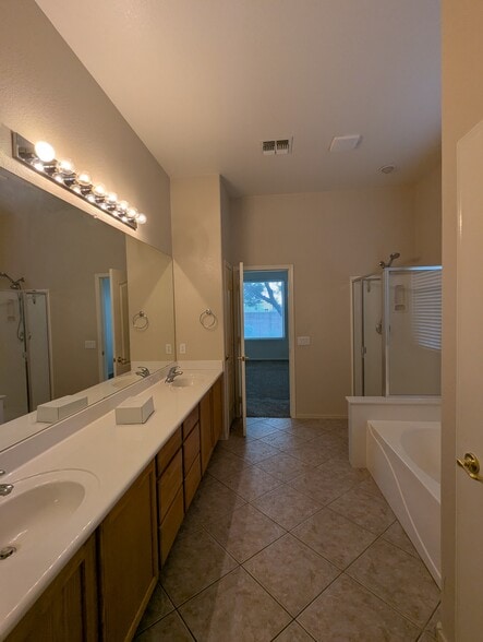 Building Photo - 10479 E Superstition Range Rd