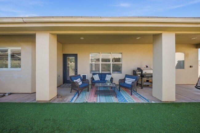 Building Photo - Home with Chef’s Kitchen & RV Parking