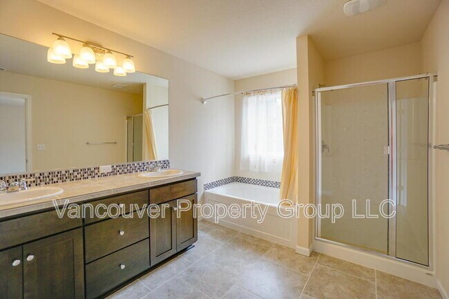 Building Photo - 2273 S Red Tail Loop